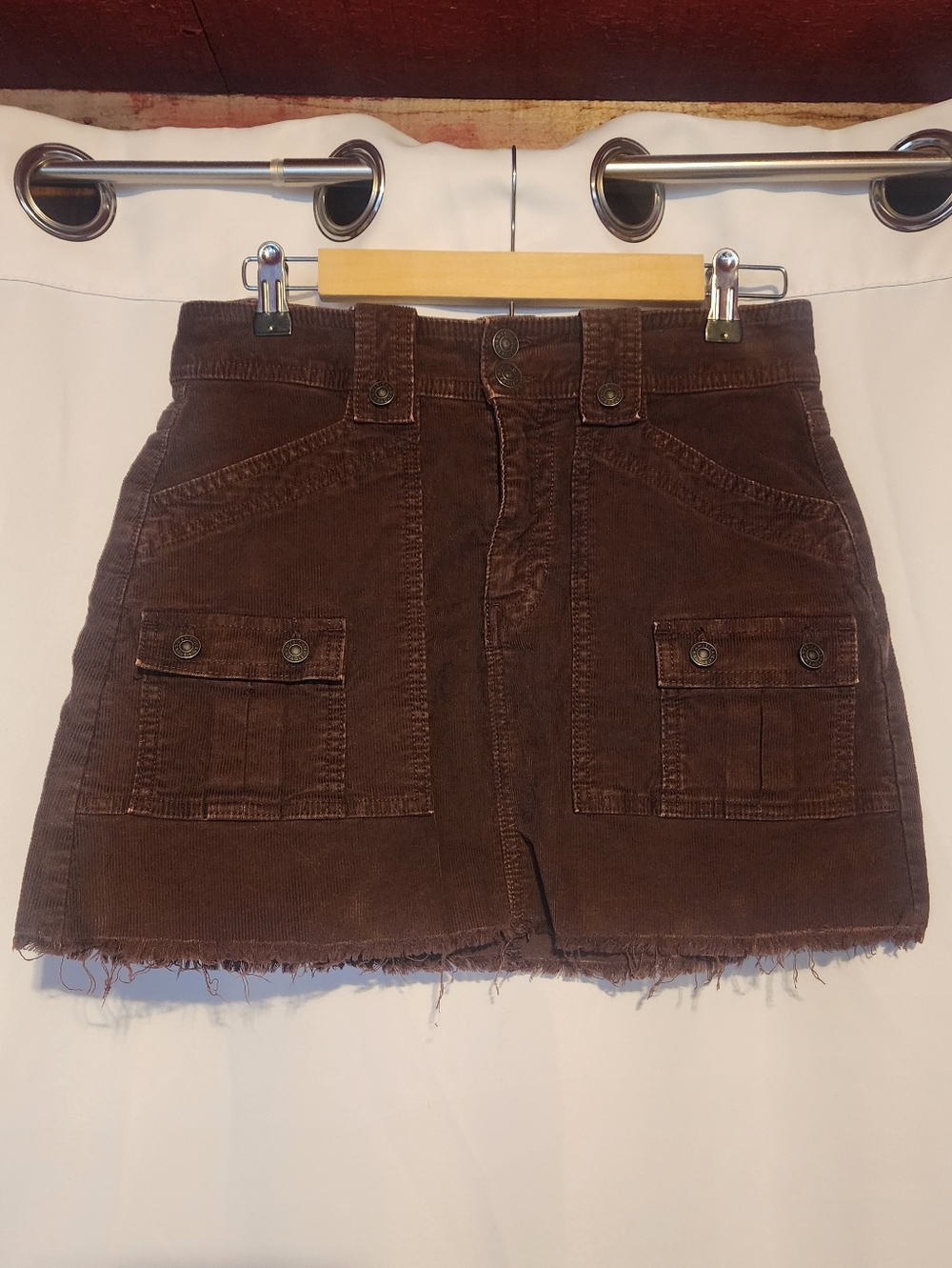 American Eagle Womens Brown Corduroy Mini Skirt Distressed Y2K Pockets Sz 6 (A)